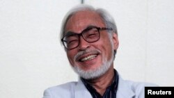 Pendiri Studio Ghibli, Hayao Miyazaki, dalam konferensi pers mengenai rencananya untuk pensiun di Tokyo, 6 September 2013. Pemerintah Wilayah Aichi berencana membangun taman hiburan dengan tema film-film karya Studio Ghibli, Rabu (25/4). 