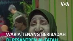 Waria Tenang Beribadah di Pesantren Al-Fatah