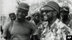 Nino Vieira e Amílcar Cabral (direita)