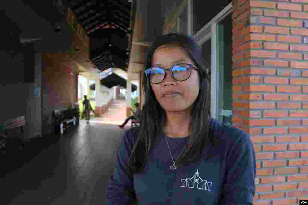 25-year-old Ing Sothearat is a full-time administrator at the Baha&rsquo;i temple. She was drawn to the faith because of its teachings on adolescence and the importance of spirituality as opposed to &lsquo;material&rsquo; emphasized by &lsquo;formal education&rsquo;. (Rithy Odom/VOA)