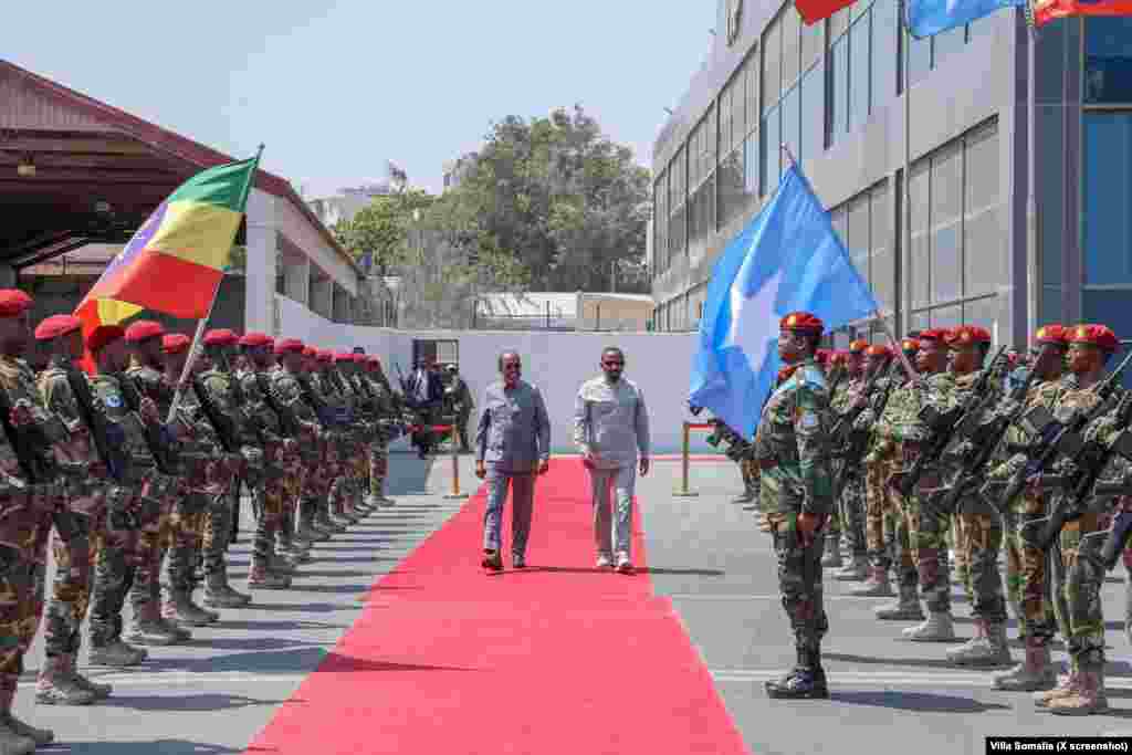 የኢትዮጵያ ጠቅላይ ምኒስትር ዐቢይ አሕመድ፣&nbsp;የሶማሊያ ፕሬዘዳንት ሐሰን ሼኽ መሐሙድ፣&nbsp; በሞቃዲሹ፣ ሶማሊያ&nbsp;