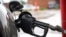 Državna statistika pokazuje da je gorivo u Americi u protekloj godini poskupilo za 58 posto. (Foto: AP Photo/David Zalubowski)