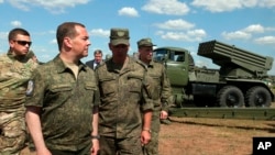 დმიტრი მედვედევი რუსეთის ერთ-ერთ სამხედრო გარნიზონში. ორენბურგი, რუსეთი. 5 აგვისტო, 2022წ.