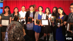 Sinovision was a big winner at the Ippies Awards this year, where the best of ethnic and community journalism was honored, in New York, June 6, 2014. (A. Phillips/VOA)