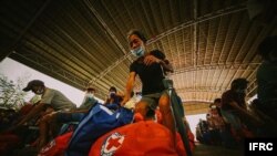 국제적십자연맹(IFRC) 요원들이 구호물품을 준비하고 있다. 사진 제공: IFRC.