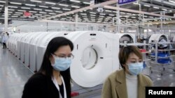 CT scanner buatan Siemens Healthineers dipasarkan di China (foto: dok).