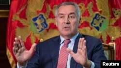 ARHIVA - Predsednik Crne Gore Milo Đukanović u intervjuu za agenciju Rojters (Foto: Reuters/Marko Đurica)