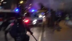 Hong Kong : les manifestants défient la police