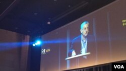 David E. Kaplin, executive director of Global Investigative Journalism Network, gave an opening remark to about 900 journalists from more than 120 countries during a networking conference in Lillehammer, Norway. (Photo: Phorn Bopha/VOA Khmer)