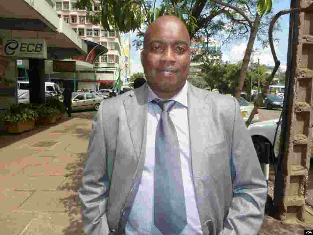 Daniel Orenge, seorang pengacara di Nairobi berharap Obama akan segera berkunjung lagi ke Kenya. (G. Joselow)