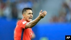 L'attaquant international chilien Alexis Sanchez lors de la finale de la Coupe des confédérations disputée entre le Chile et l’Allemagne au stade St-Petersburg, Russie, 2 juillet 2017.