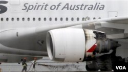 Mesin pesawat Airbus A380 milik Qantas Airways yang meledak di udara awal bulan ini. Pesawat dalam foto ini, yang telah lepas landas menuju Sydney harus kembali lagi untuk mendarat di Singapura.