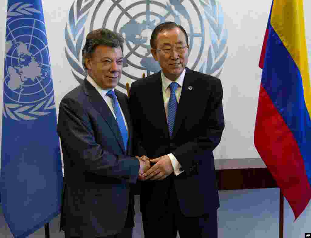 El presidente de Colombia, Manuel Santos saluda al secretario de la ONU, Ban Ki-moon.