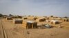 Une photo prise le 8 novembre montre le camp de réfugiés de Baga Sola dans le sud du Tchad, où plus de 10.000 réfugiés et déplacés internes en provenance du Tchad, du Nigeria, du Niger et du Cameroun ont trouvé refuge contre la menace de Boko Haram. 