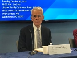 美国乔治华盛顿大学国际事务实践教授沙特2019年10月29日参加台海两岸关系座谈会（美国之音锺辰芳拍摄）