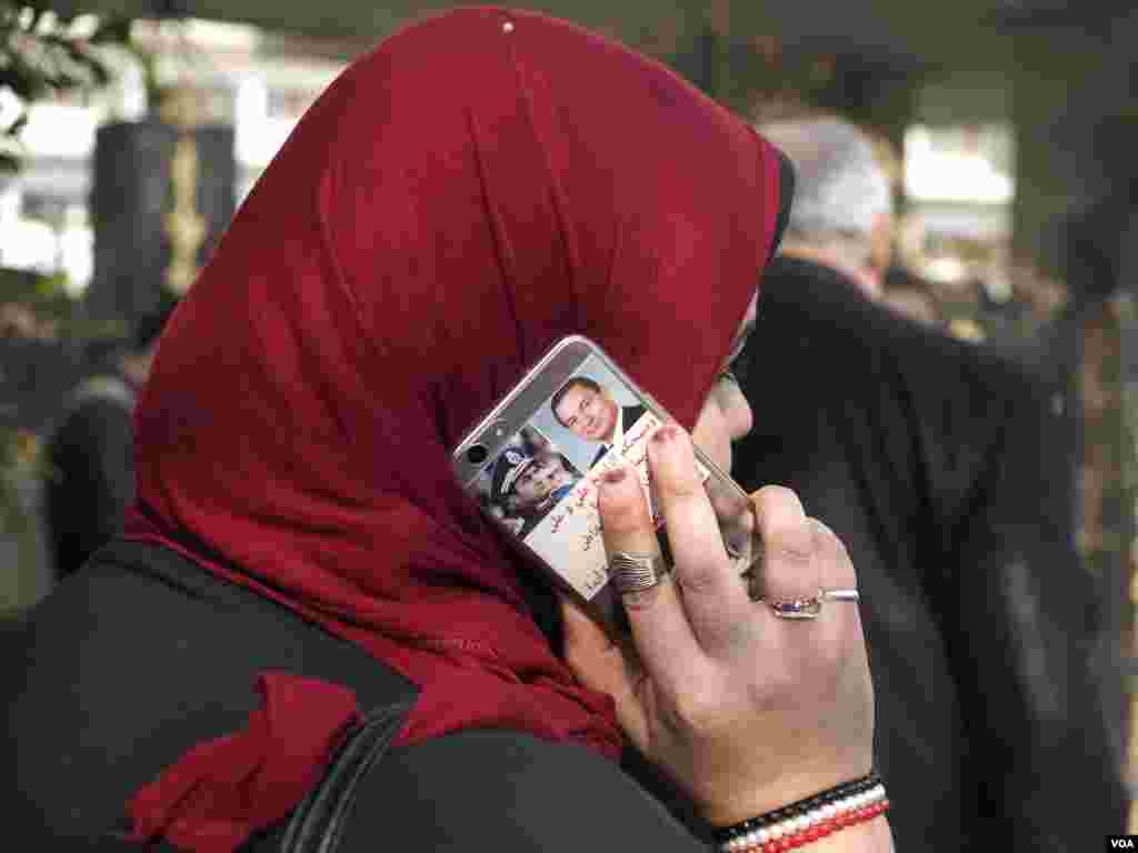 Thousands demonstrated in 2011 to end Mubarak&#39;s 30-year reign, but support for him surged in the years after as post-Arab Spring instability and hardships. (Photo: Hamada Elrasam / VOA) 