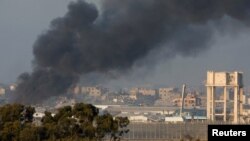 Светската програма за храна на ОН соопшти дека половина од населението гладува