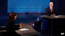 Wakil Presiden AS Mike Pence (kanan) dan Kamala Harris dalam debat Pilpres di Salt Lake City, 7 Oktober 2020 (foto: dok). 