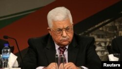 Presiden Palestina Mahmoud Abbas saat menghadiri kongres Fatah di kota Ramallah, Tepi Barat, 29 November 2016. (Foto: dok).