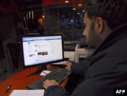 Suriya xorijdagi farzandlaridan yordam olmoqda