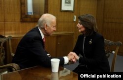 FILE – Kosovo President Atifete Jahjaga met with U.S. Vice President Joe Biden, November 2015.