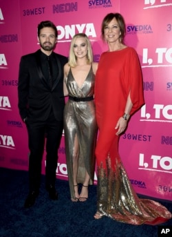 Sebastian Stan, from left, Margot Robbie and Allison Janney arrive at the Los Angeles premiere of "I, Tonya" at the Egyptian Theatre on Tuesday, Dec. 5, 2017. (Photo by Jordan Strauss/Invision/AP)