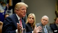 Donald Trump, lors d'une réunion sur la sécurité dans les écoles, le 22 février 2018, à Washington.