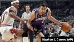 Stojaković dok je igrao za Sakramento