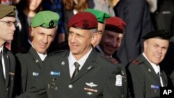 آویو کوخاوی - آرشیو