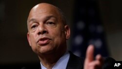 Menteri Keamanan Dalam Negeri Amerika, Jeh Johnson menolak usulan program pengintaian terhadap Muslim AS (foto: dok).