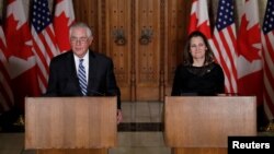 Rex Tillerson et Chrystia Freeland, conférence de presse, Ottawa, Ontario, Canada, le 19 décembre 2017.