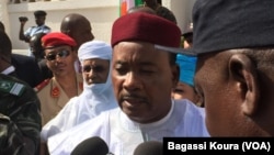 Le président Mahamadou Issoufou vient de voter pour le second tour de la présidentielle, le dimanche 20 mars 2016.