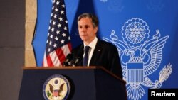 រដ្ឋមន្ត្រី​ការបរទេស​សហរដ្ឋ​អាមេរិក លោក Antony Blinken ថ្លែង​ក្នុង​សន្និសីទ​សារព័ត៌មាន​មួយ​នៅ​ទីក្រុង​ហ៊្សេរុយហ្សាលឹម ថ្ងៃទី២៥ ខែឧសភា ឆ្នាំ២០២១។ 