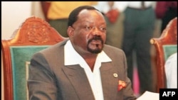 Jonas Savimbi, lors d'une conférence de presse, à Umtata dans le Cap-Oriental, le 08 janvier 1997.