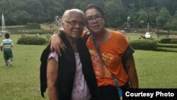 Debora Nainggolan bersama Ibunya, L S Veronica Sinaga (dok: Debora Nainggolan)