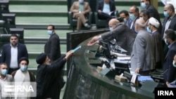 ابراهیم رئیسی در مجلس (آرشیو)