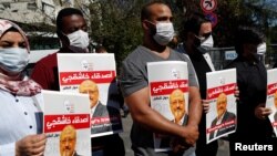 საპროტესტო აქცია ჟურნალისტ ჯამალ ხაშოგის მოკვლის ორი წლისთავზე, სტამბოლში. 