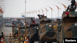 Kendaraan penyerang amfibi Korps Marinir Korsel dalam persiapan menjelang latihan militer gabungan tahunan "Foal Eagle" tentara Korsel dan AS di Pohang, Korea Selatan, 5 April 2018. (Foto: dok).