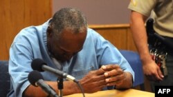 O Džej Simspon nakon izricanja uslovne slobode, jula 2017. (Foto: AFP/Jason Bean)