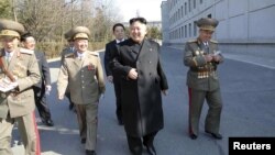 지난달 9일 북한 김정은 국방위원회 제1위원장이 제13기 최고인민회의 대의원 선거 투표를 위해 김일성정치대학을 방문했다.