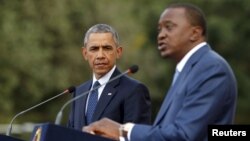 Tổng thong Mỹ Barack Obama và Tổng thống Kenya Uhuru Kenyatta tại buổi họp báo chung ở Nairobi hôm 25/7.