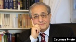 Həsən Şəriətmədari