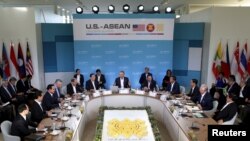 美国总统奥巴马在加州举行的美国-东盟十国峰会上讲话(2016年2月15日)