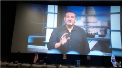 테드 크루즈 미국 공화당 상원의원이 20일 워싱턴 인근에서 열린 한국군 포로에 대한 다큐멘터리 ‘버려진 영웅들, 잊혀진 영웅들’ 상영 행사에 영상 메시지를 보냈다.