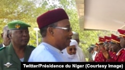 Le président nigérien Mahamadou Issoufou à Niamey, Niger, 4 janvier 2018. (Twitter/Présidence du Niger)
