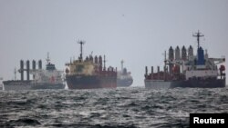 გაეროს "შავი ზღვის მარცვლეულის ინიციატივის" ფარგლებში მოძრავი სატვირთო ხომალდები ბოსფორის სტრუტეში 