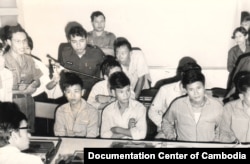 Khmer Republican’s press: Captured of Viet Cong troops, 1973. (Source: Documentation Center of Cambodia Archive)