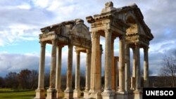 Aphrodisias: Tetrapylon (Aphrodisias Museum)