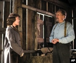 Left to Right: Sissy Spacek as Mattie Darrow and Robert Duvall as Felix Bush.