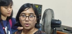 Ketua Umum YLBHI Asfinawati di kantor YLBHI, Jakarta. (Foto: dok)